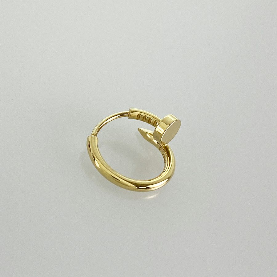 カルティエ ピアス