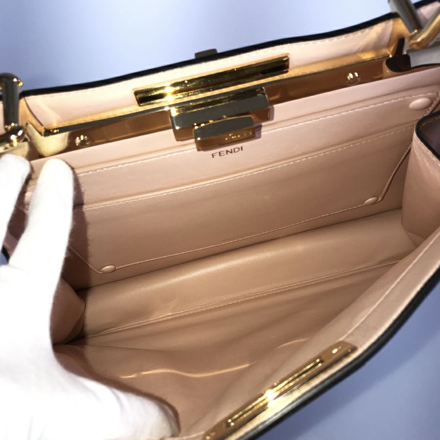 フェンディ ハンドバッグ