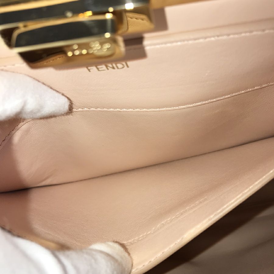 フェンディ ハンドバッグ