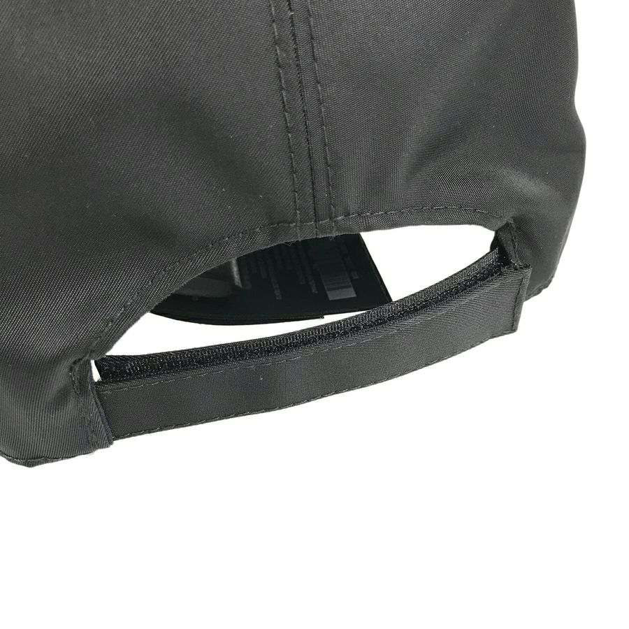 プラダ メンズ キャップ