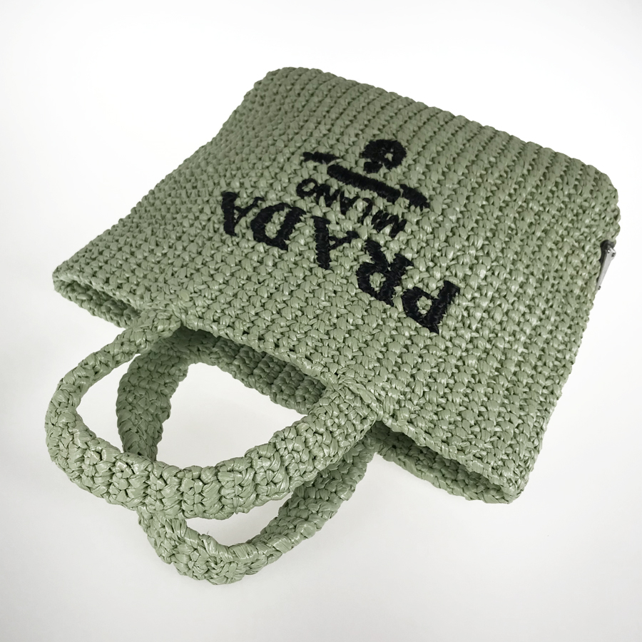 プラダ ハンドバッグ