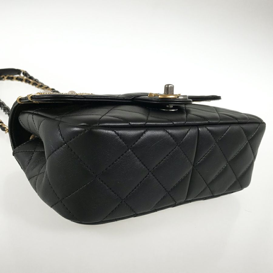 シャネル ショルダーバッグ