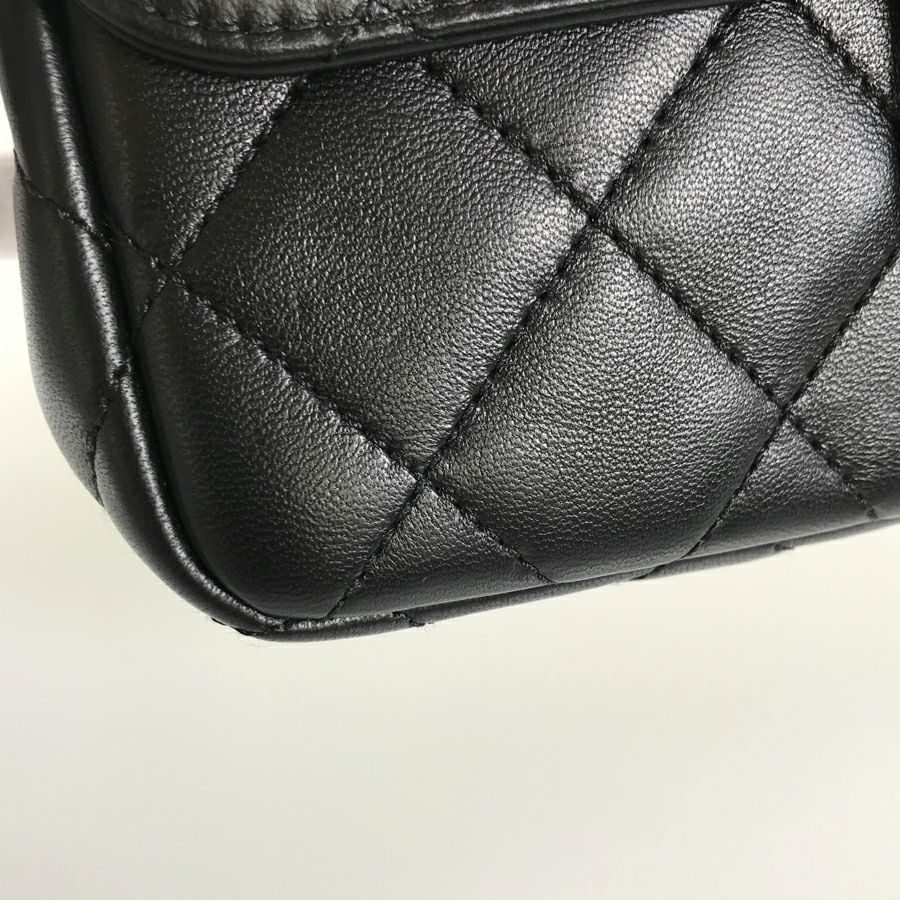 シャネル ショルダーバッグ