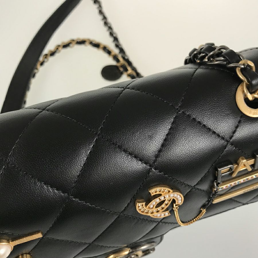 シャネル ショルダーバッグ