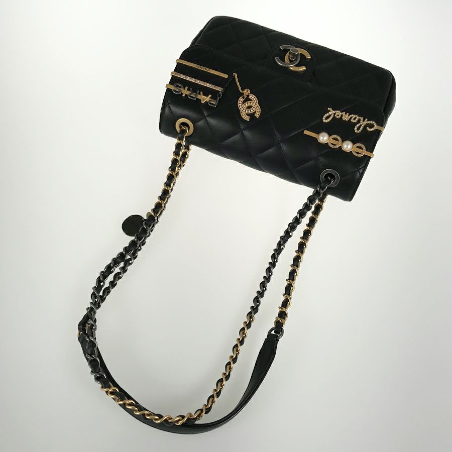 シャネル ショルダーバッグ