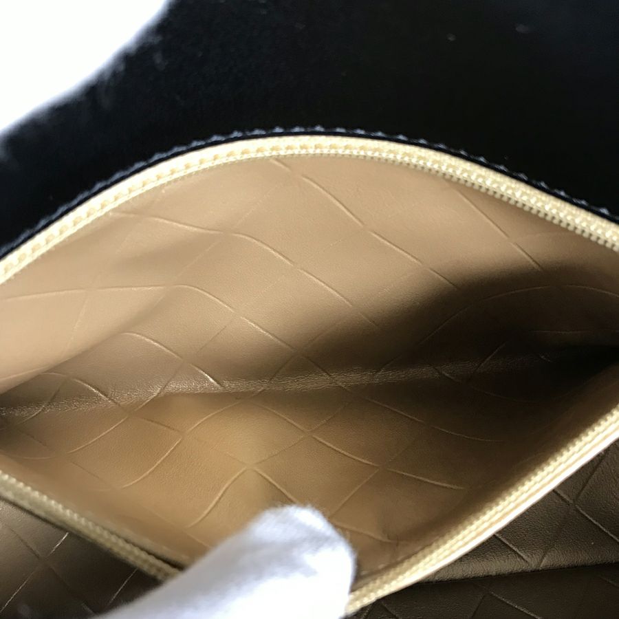 シャネル ショルダーバッグ