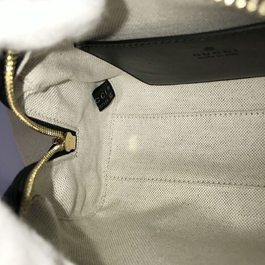 グッチ ハンドバッグ