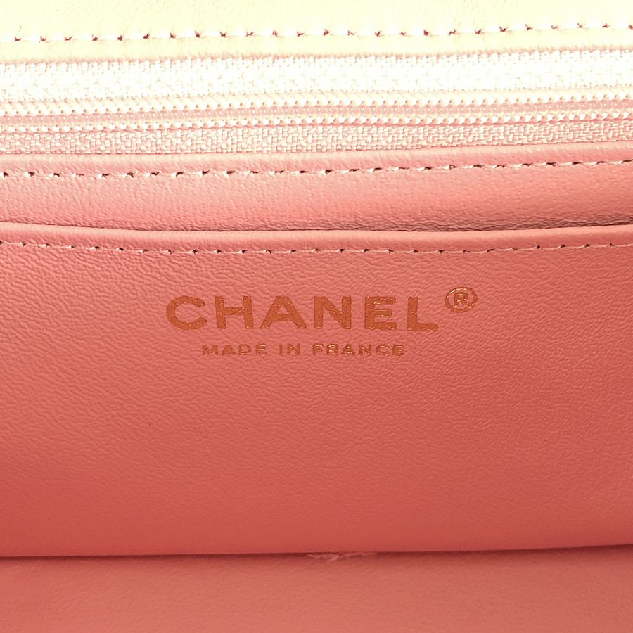 シャネル ミニ マトラッセ  ショルダーバッグ