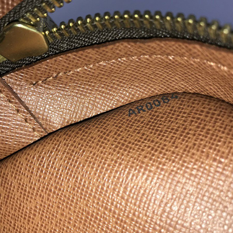 ルイ・ヴィトン ショルダーバッグ