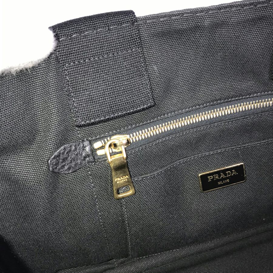 プラダ トートバッグ