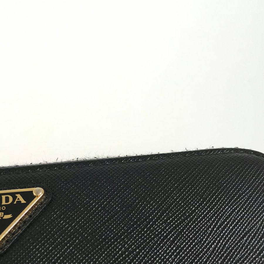 プラダ サフィアーノ ラウンドファスナー  長財布 ラウンドファスナー