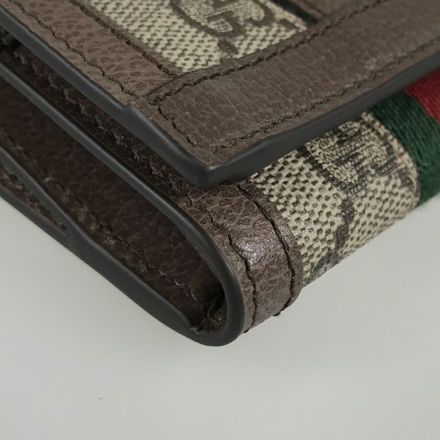 グッチ 三つ折り財布