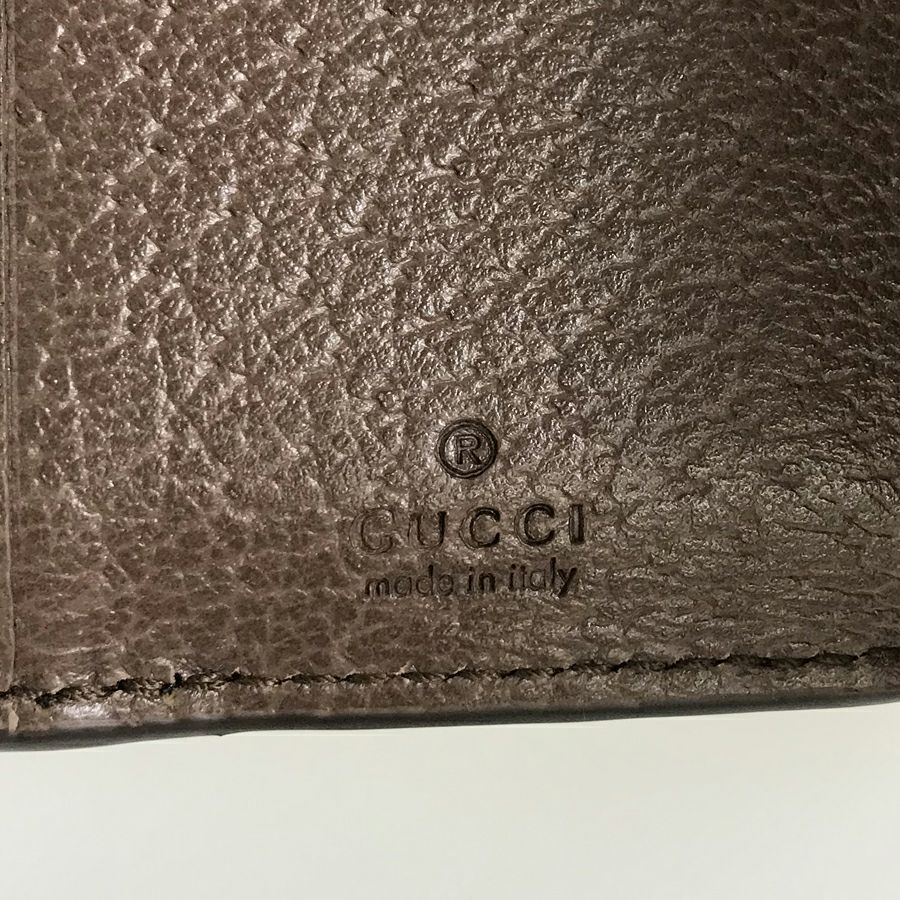 グッチ 三つ折り財布
