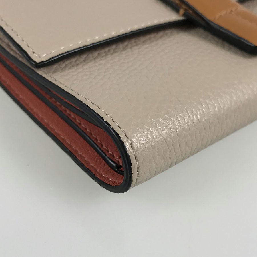 ロエベ 三つ折り財布