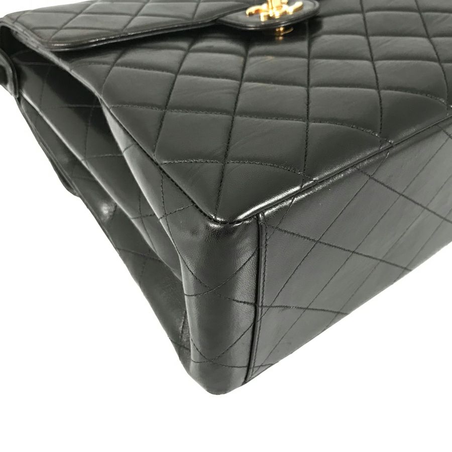 シャネル ショルダーバッグ