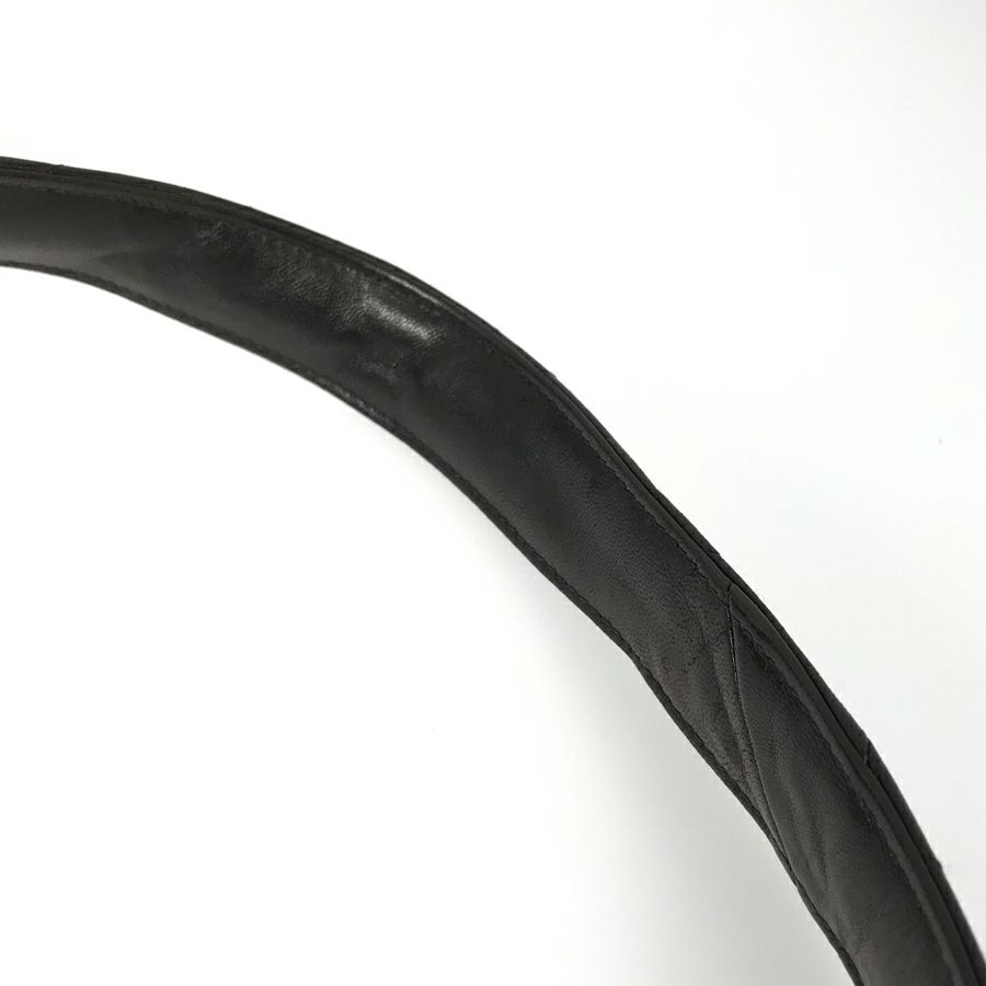 シャネル ショルダーバッグ