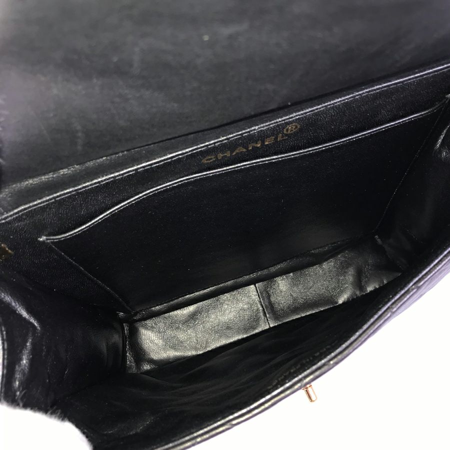 シャネル ショルダーバッグ