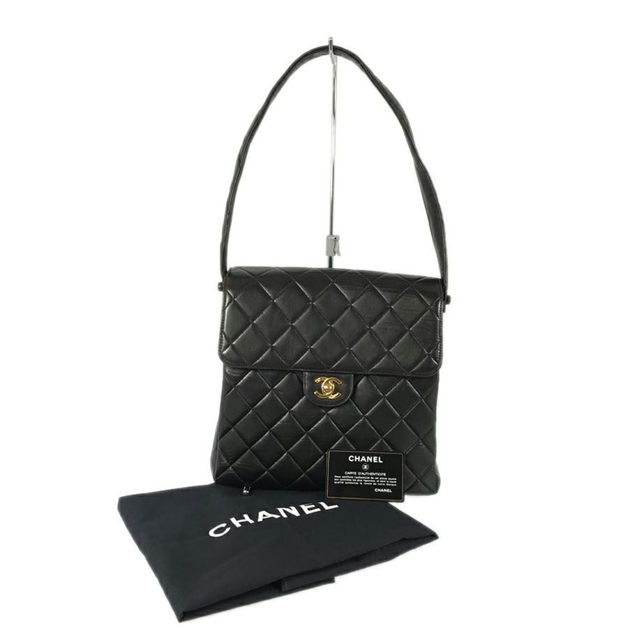 シャネル ショルダーバッグ