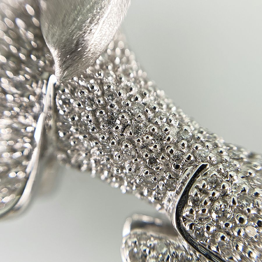 ノーブランド ブローチ