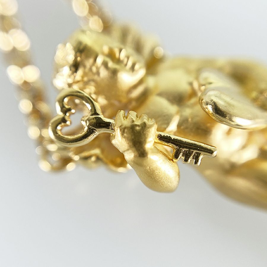 カレライカレラ ネックレス