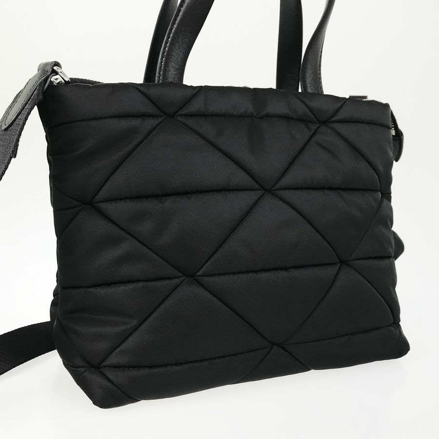 プラダ トートバッグ