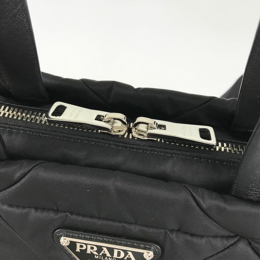 プラダ トートバッグ