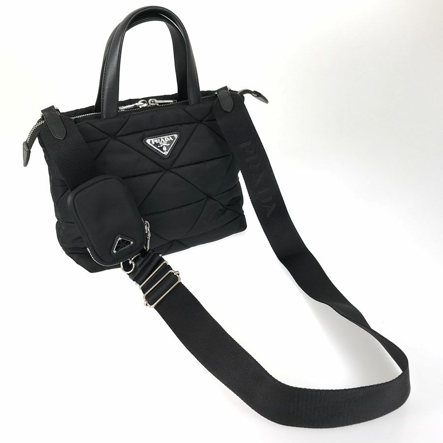 プラダ トートバッグ