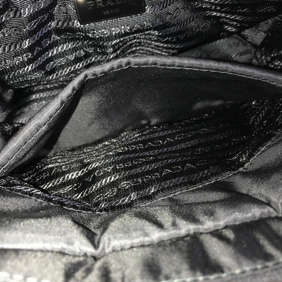 プラダ トートバッグ