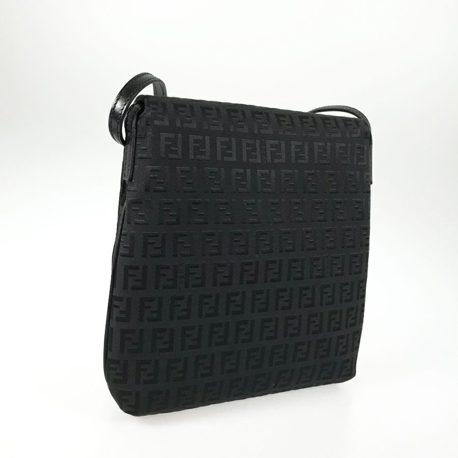 フェンディ ショルダーバッグ