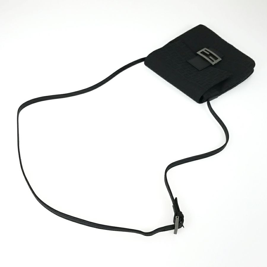 フェンディ ショルダーバッグ