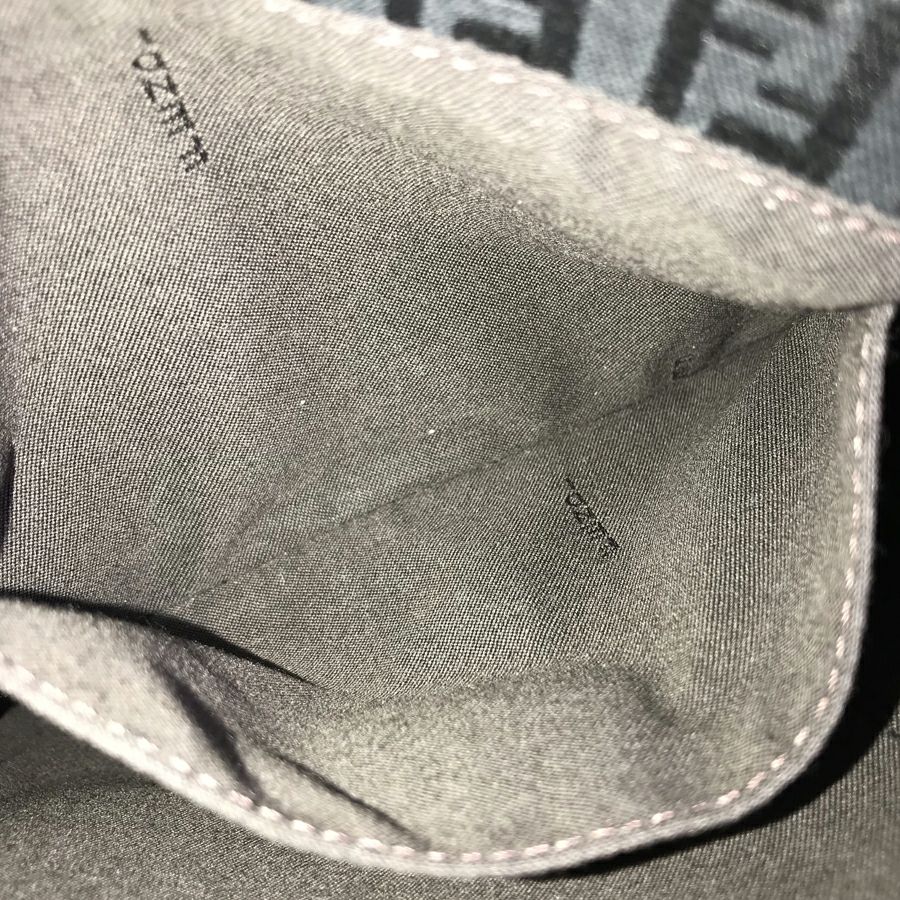 フェンディ ショルダーバッグ