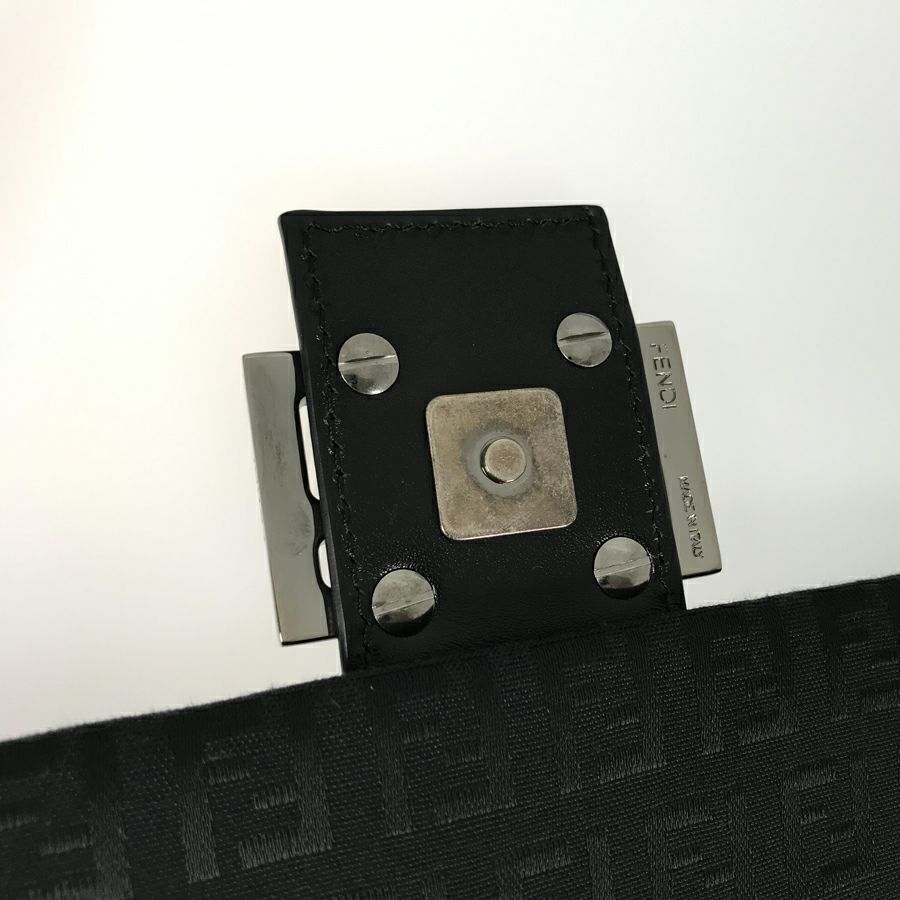 フェンディ ショルダーバッグ