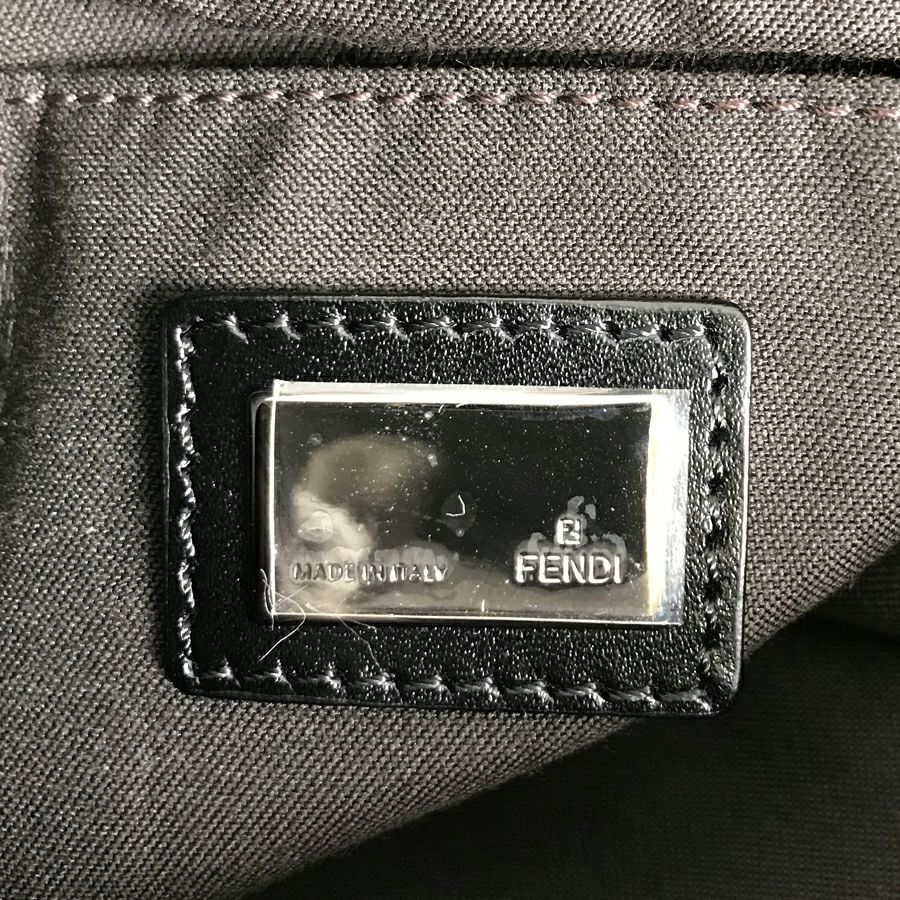 フェンディ ショルダーバッグ