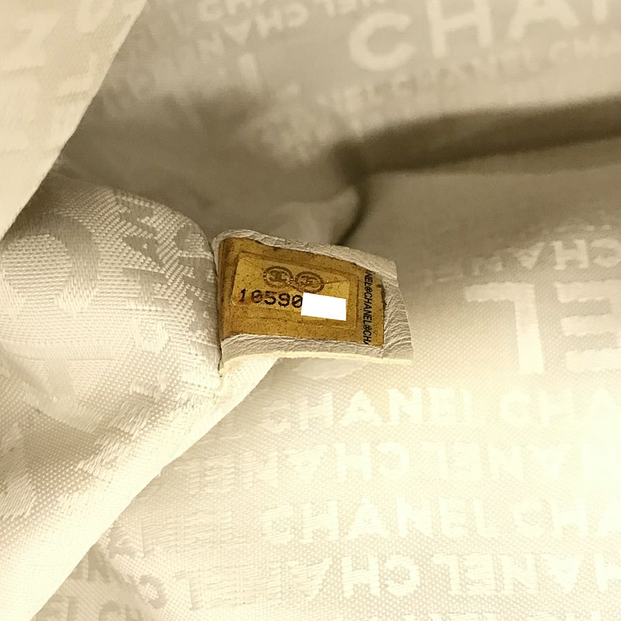 シャネル ハンドバッグ