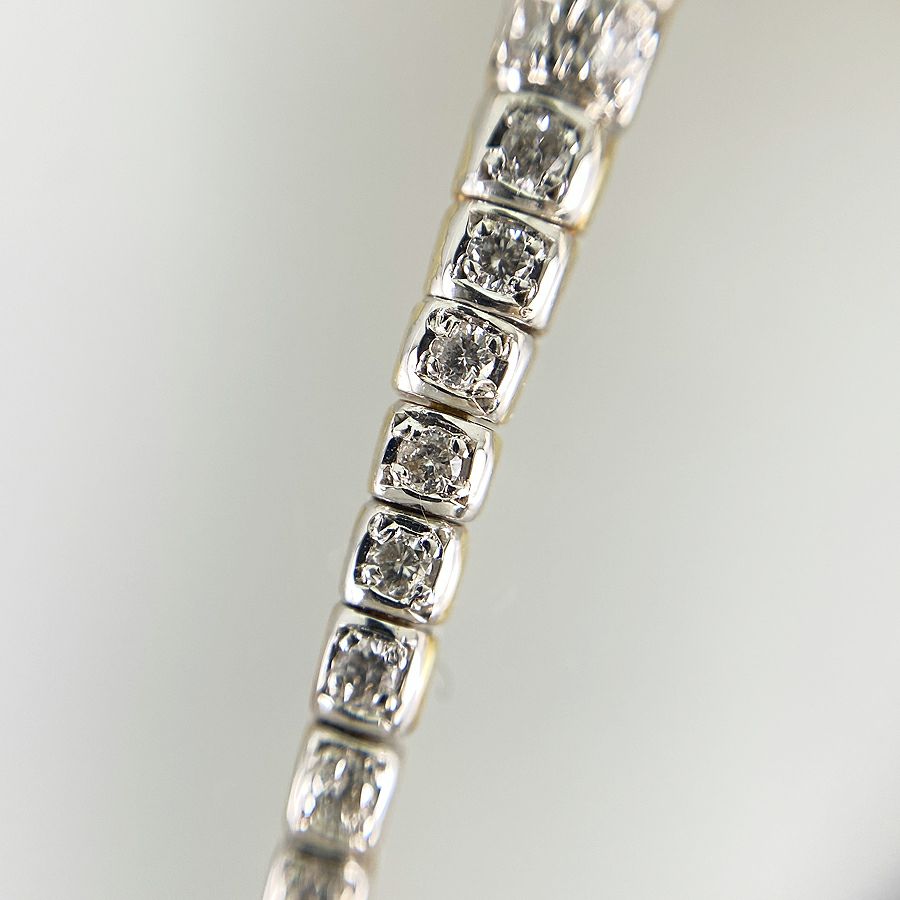 ノーブランド ブローチ