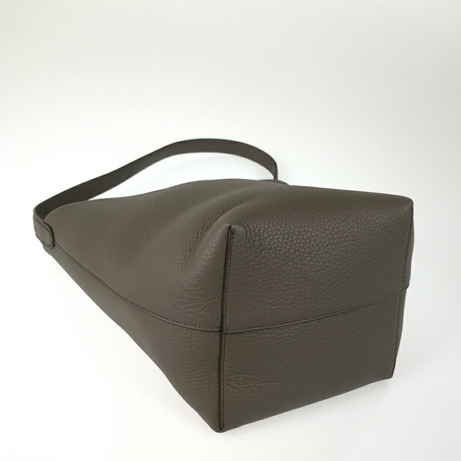 ザ ロウ トートバッグ