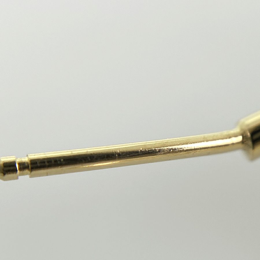 カルティエ ピアス