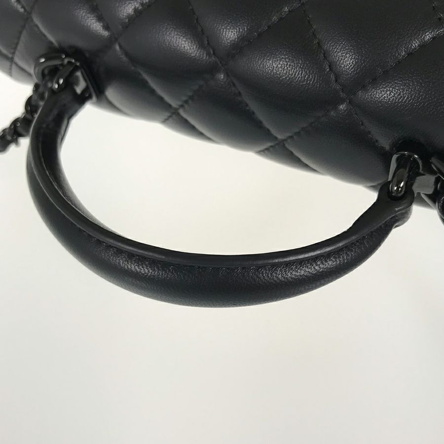 シャネル ショルダーバッグ