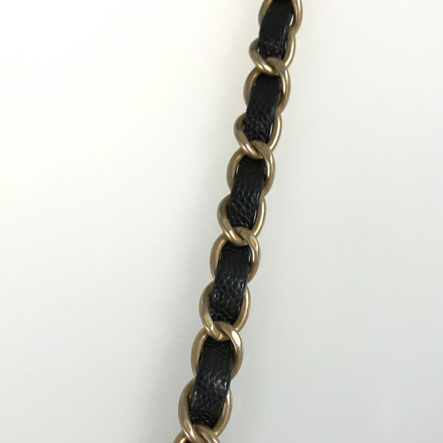 シャネル ハンドバッグ