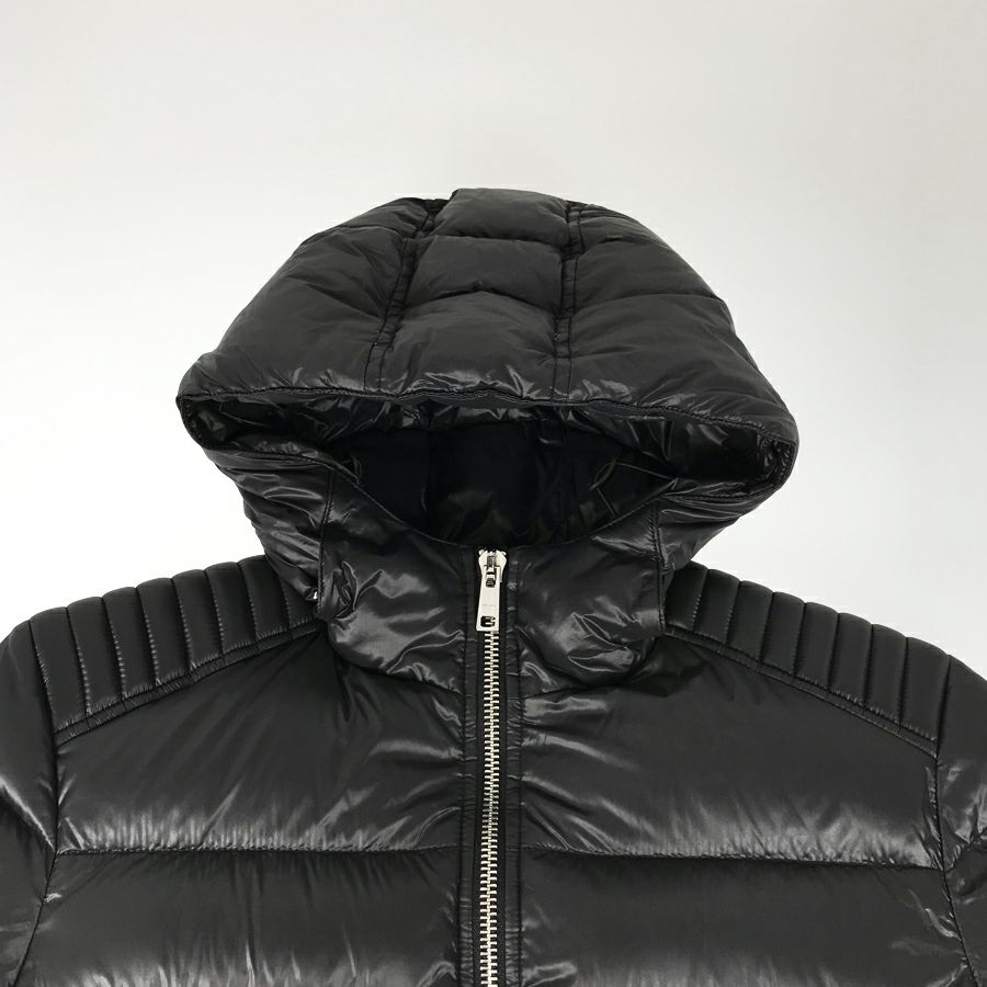 プラダ メンズ ダウンジャケット