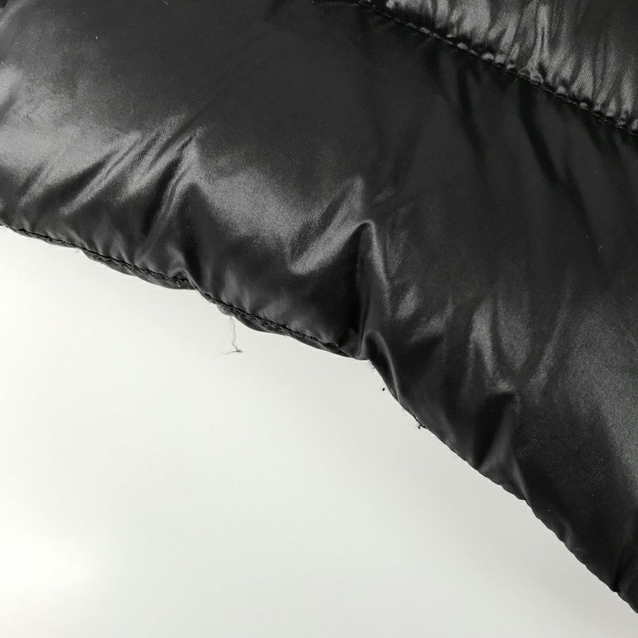 プラダ メンズ ダウンジャケット