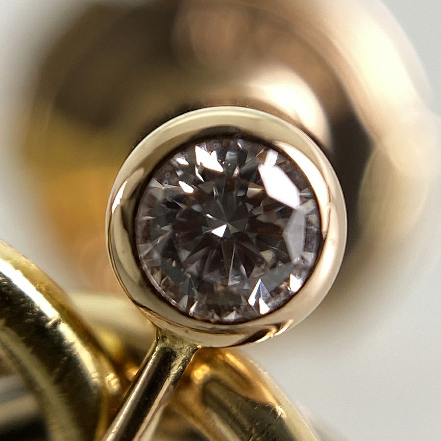 カルティエ ピアス