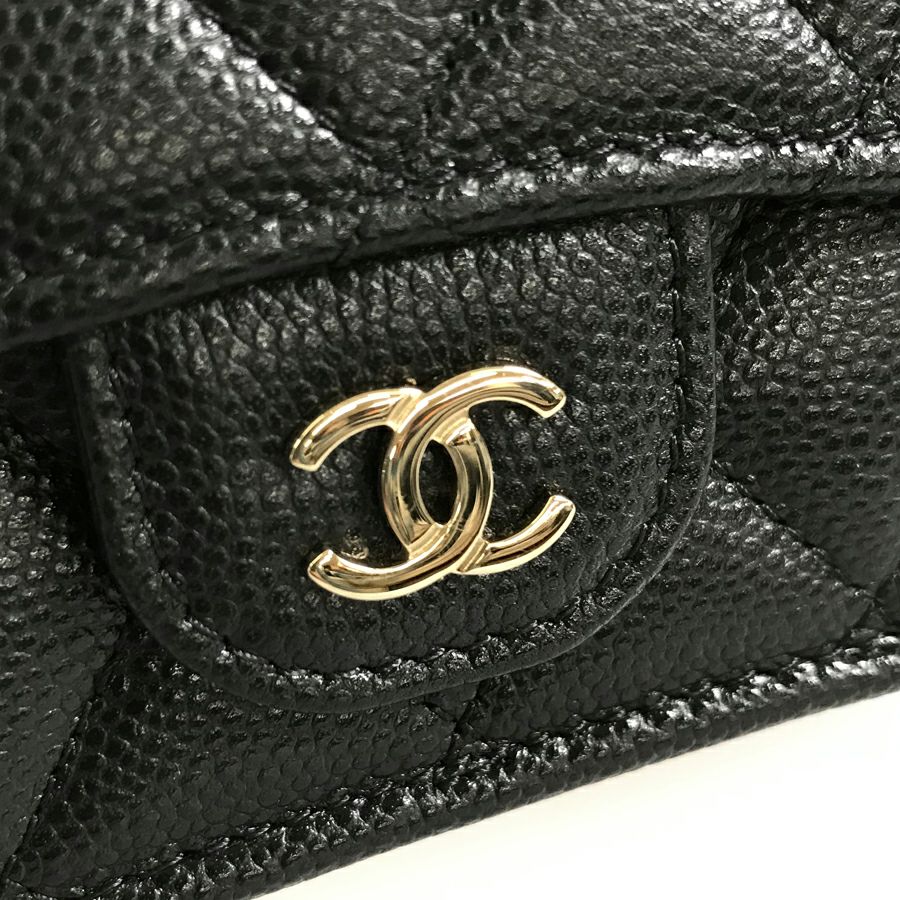 シャネル 三つ折り財布