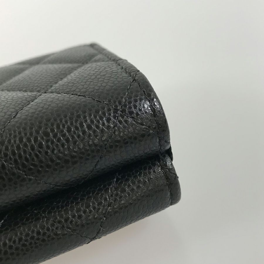 シャネル 三つ折り財布