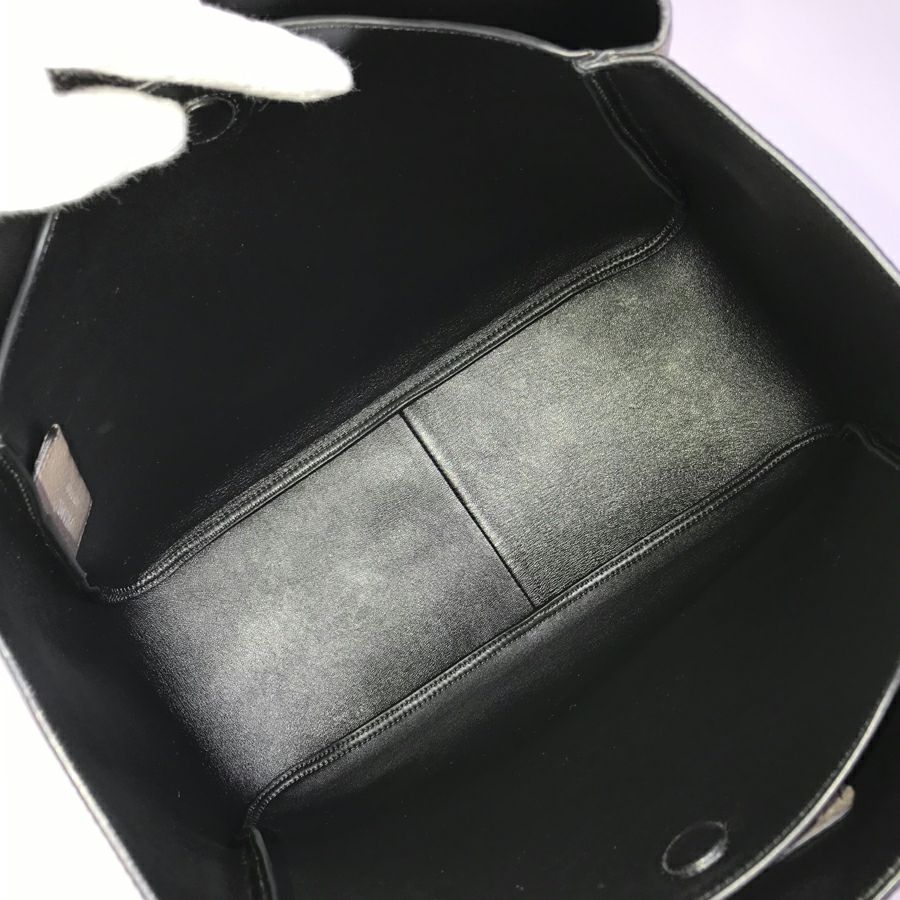 プラダ トートバッグ