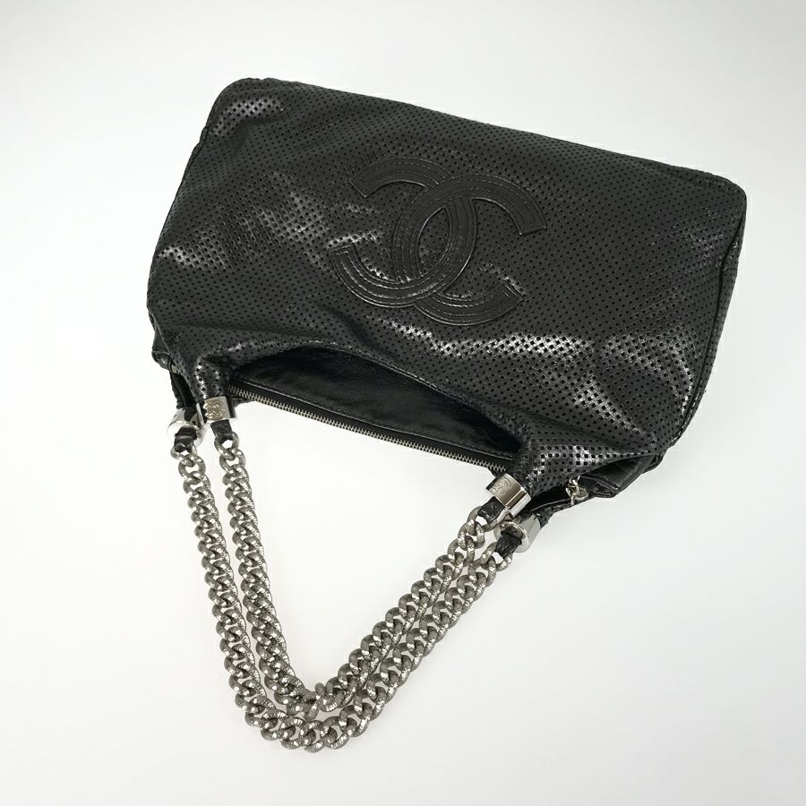 シャネル ショルダーバッグ