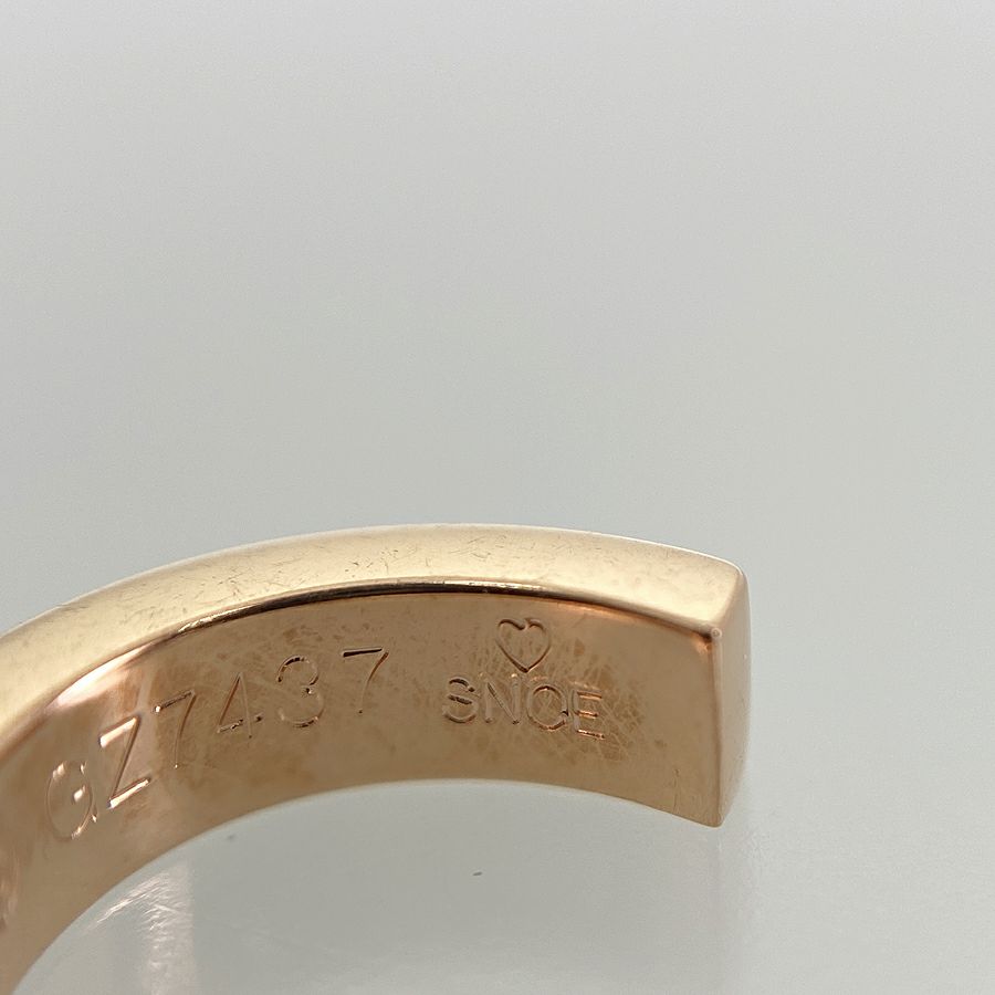 カルティエ ピアス