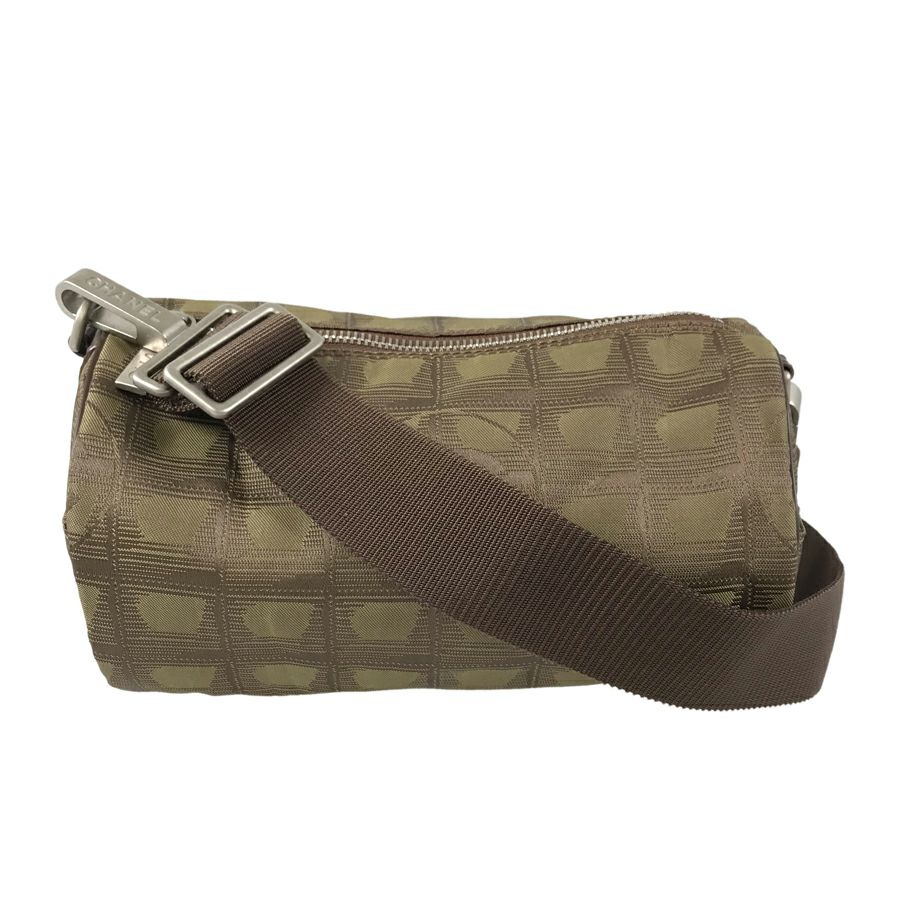 シャネル ショルダーバッグ