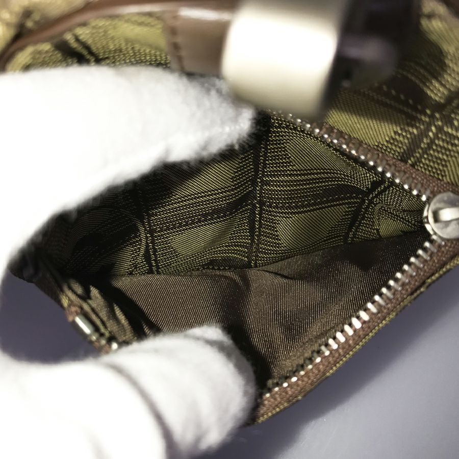 シャネル ショルダーバッグ