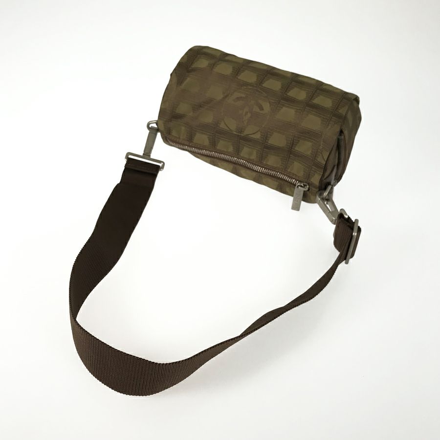 シャネル ショルダーバッグ